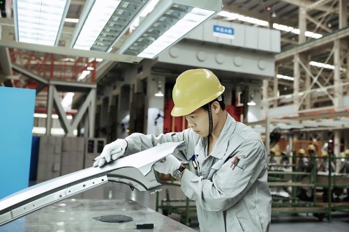 記者探訪漢騰工廠 質量新標桿，漢騰汽車的“秘密法寶”